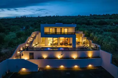 Image de Luxury Villa Spectrum pool 32m2 sauna, family, sea view, bbq