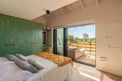 Image de Independent Villa 1+1 situated on the Family Farm, Private Terrace, Lake view B&B