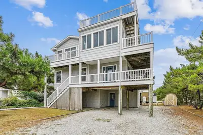 Image de Oceanside Bethany Beach Home:Short Walk to the Beach and 4 Expansive Decks!