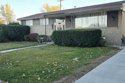 Image de 3-bed 2-Bath townhome in delightful Slc Close to Ski/Hike/Downtown/Airport