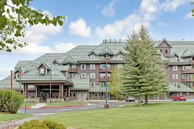 Image de South Lake Tahoe | Pool & Ski Access | Lakeside Adventure Stay