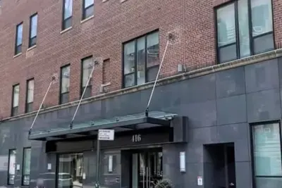 Image de Luxury Hell’s K 1 Bdrm~24 hr concierge, elevator, gym, Ac, washer+dryer, rooftop
