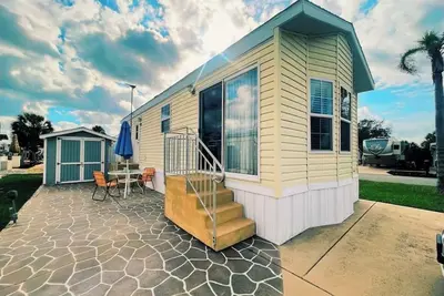 Image de Charming house in beautiful Haines City with Ac, WiFi