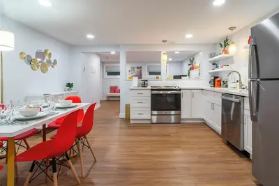 Image de Cozy Two Bedroom Apt - Arboretum/Montlake, Uw, Husky Stadium, Uwmc, Madison Park