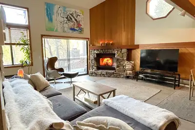 Image de Beautiful, Comfortable, Mountain Home, Sleeps 8-10