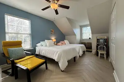 Image de Cozy, Comfortable, Clean in peaceful St. Marys