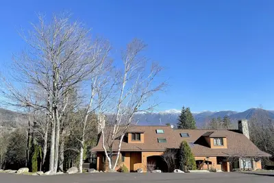 Image de Fc18 Slopeside in Bretton Woods - Fireplace, Jetted Tub, Mountain Views, Pool/gym passes, discounts!