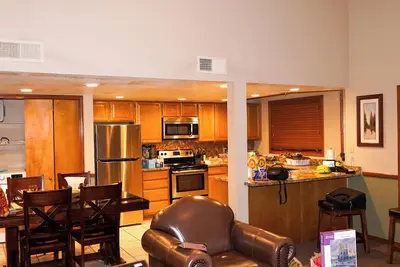 Image de 2-bedroom house & loft in Wyndham Flagstaff gas fireplace, hot tub, WiFi, 1400ft