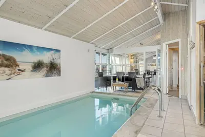 Image de \"Adrienne\" - 490m from the sea by Interhome