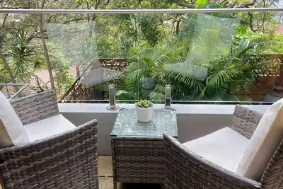 Image de Sunny Beachside Bliss: Stay minutes away from the Coogee Shoreline \n