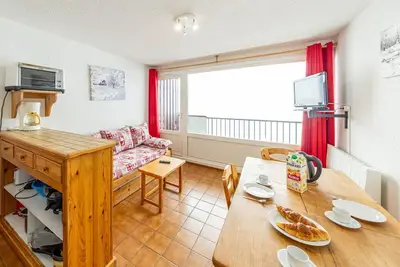 Image de T1 pour 5 pers avec balcon, lave-vaisselle et Tv