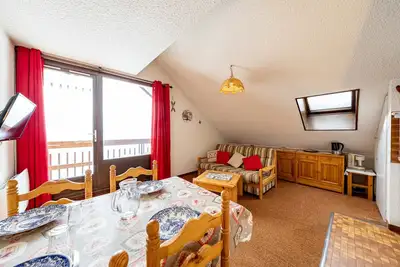 Image de Saint-François-Longchamp : T2/3 avec balcon, 6 pers, proche centre