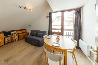 Image de Studio proche pistes pour 4 pers. avec baignoire, ascenseur et appareils de cuisine