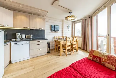 Image de Appartement moderne 6 pers avec balcon, proche pistes et commerces