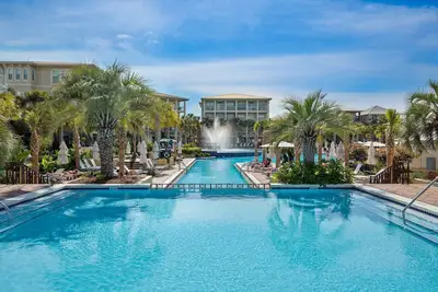 Image de Overlooks Largest Lagoon Pool On 30a! 4/3. 5 Sleeps 10! Book Now!