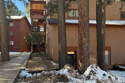 Image de 'Mountain Pines Retreat' 2-bedroom condo with WiFi in Angel Fire