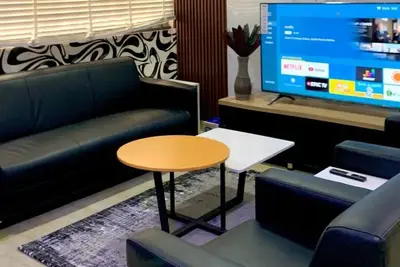 Image de Experience Lekki: Modern 1-Bedroom Cozy Apartment with a style of its own.
