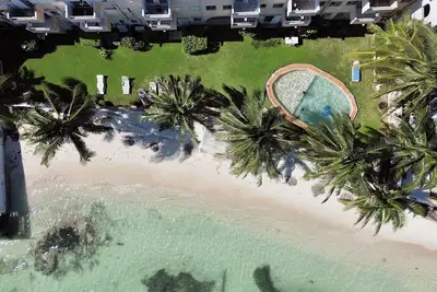 Image de Beautiful beachfront condo, 10 min from downtown Cancun!