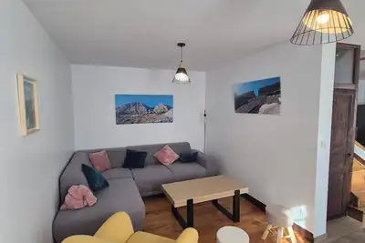 Image de Maison de village rénovée proche de grands sites et de 3 stations de ski.