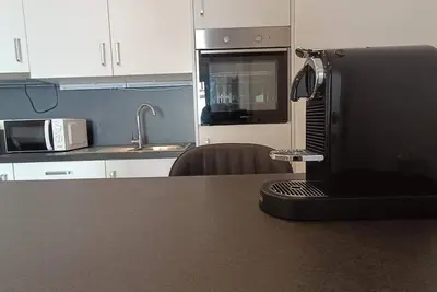 Image de Cozy Apartment Central Location with Free Parking