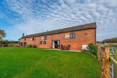 Image de Pass the Keys | The Drift House – Countryside Luxury & Comfort!