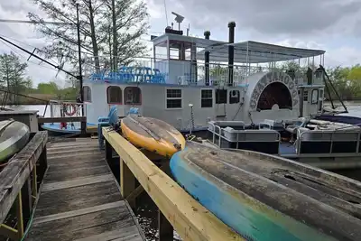 Image de Lake Marion, S. C. Side Paddlewheel Boat, 3 Bed, 3 Bath Low Falls Sc, Authentic.