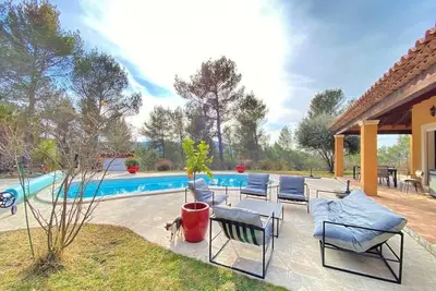 Image de L'écrin d'été - Villa à Ventabren