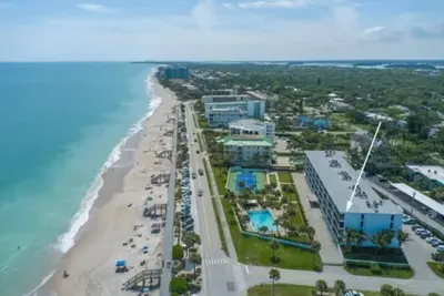 Image de Beautiful 3 bedroom\/2 bath condo with Stunning Ocean Views!