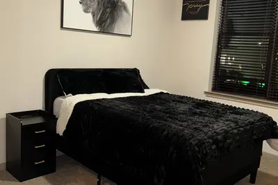 Image de Elite Skyline view apartment with Ac, fitness room, WiFi in vibrant Houston Tx