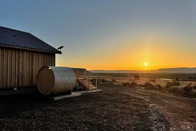 Image de Explore Oregon Outback - Sauna - Stargaze - Wifi - Bird Watching Enthusiasts