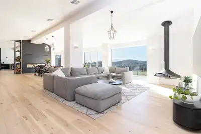 Image de Blakely Ridge Luxury Farmhouse - Bunk Room| Bike Track| Games Room| Pizza Oven