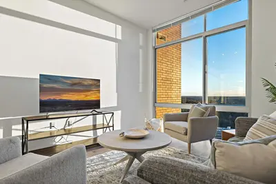 Image de Unique Collection | Luxury | Tysons | Rooftop Pool