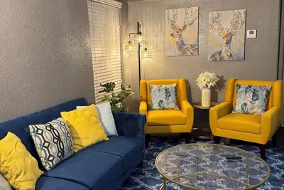 Image de 2 Bed 1 Bath Private Apartment with 1King 1 Queen in Houston Heights