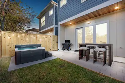 Image de Beautiful Fully Furnished Vacation Home w/ Hot Tub and Game Room