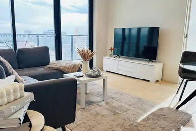 Image de 2 Br Apt in the heart of Cbd