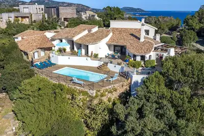 Image de Belle maison de vacances privée avec Wifi, piscine privée, climatisation, terrasse, parking