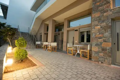 Image de Mylos 3 Modern Apt, By IdealStay Experience