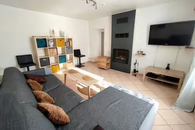 Image de Gîte confortable avec cheminée et parking, proche Verdun