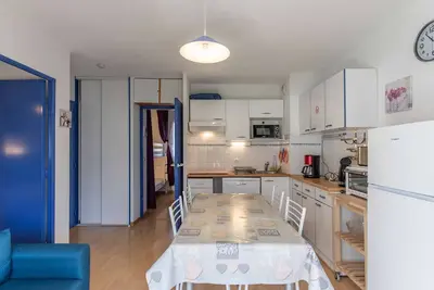 Image de T2 cabine, 5 pers, balcon, parking, près des commodités