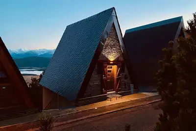 Image de Chalet chaleureux avec jacuzzi, parking et Wi-Fi aux Angles