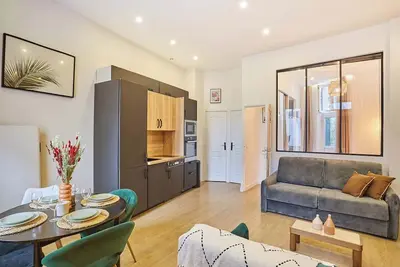 Image de Superbe appartement Place des Vosges Le Marais