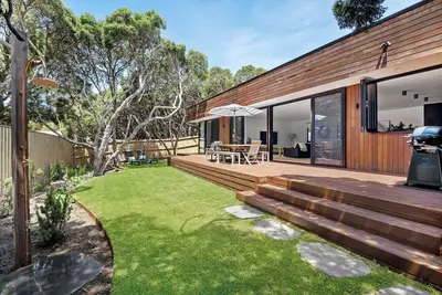 Escape to Moonah Woods by the bay