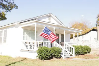 Image de Remodeled 3 bed, 2 bath in Cowpens, Sc. Near Gaffney, Spartanburg, Charlotte