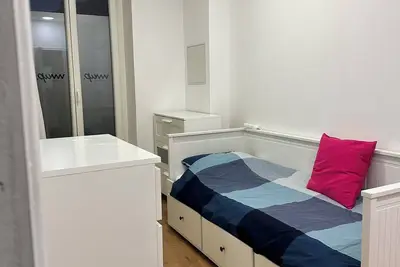 Image de Bel appartement 11mm des Champs Elysées 1dte