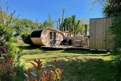 Image de Cabane 3 étoiles - Piscine - ccafbge