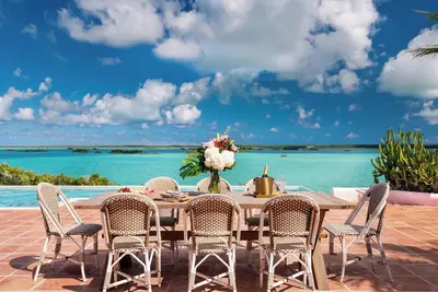 Image de Welcome to Casa Rosada, Your Turks & Caicos Vacation Home