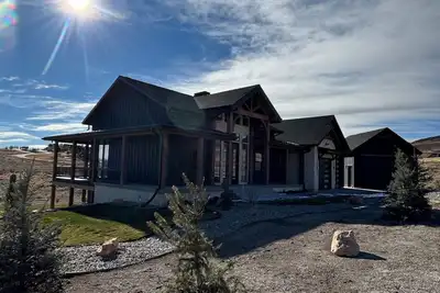 Image de New! Park Place Bear Lake - Luxury Family Reunions with Pool & Beach Access