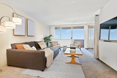 Image de Modern 3bd\/2Ba Apt in Marina, Ca