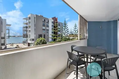 Image de Honeysuckle Apartment with Gorgeous Water Views!