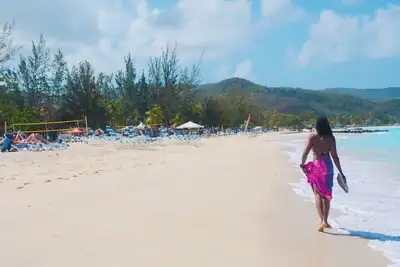 Image de Charming 2-bedroom villa 238d South Finger Jolly Harbour with spectacular view.